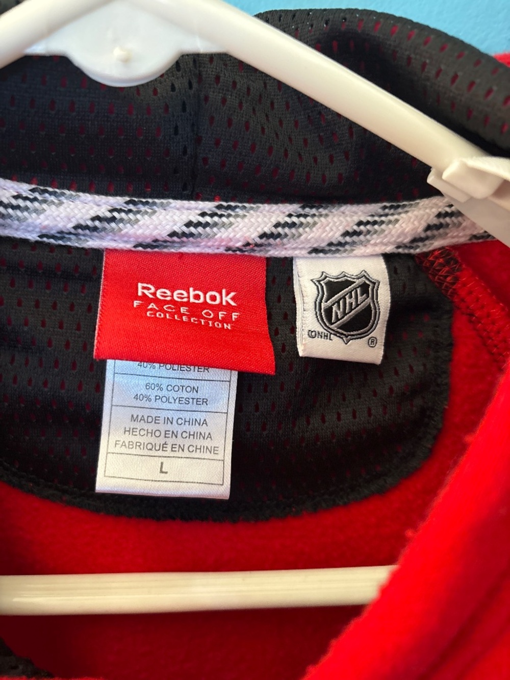 NHL Reebok Chicago Blackhawks Hoodie - Picture 2 of 2